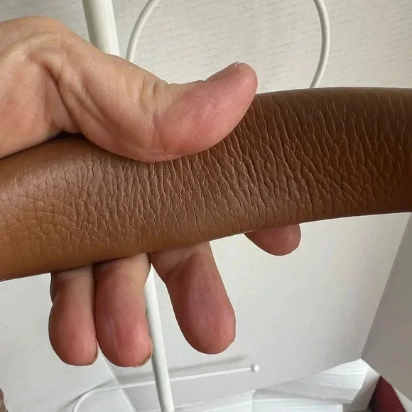 Tods Leather Hobo Bag in EUC - Picture 10 of 13